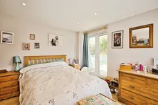 Mount Pleasant Avenue, Wells