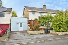 Mount Pleasant Avenue, Wells