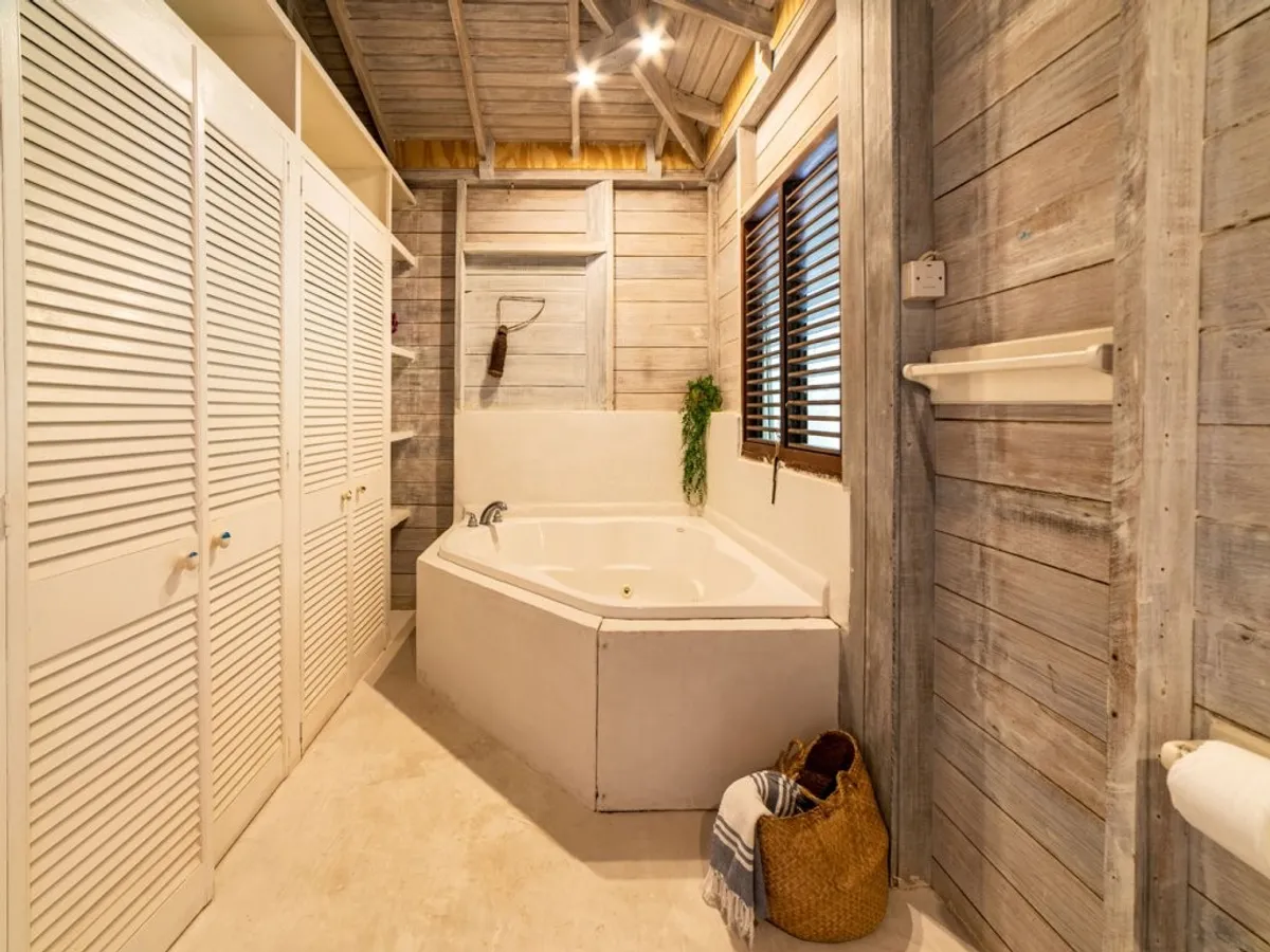 Eco Lifestyle & Lodge