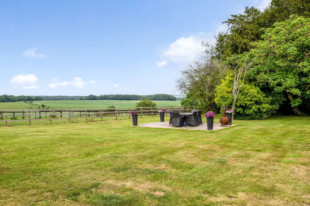 Redlynch, Salisbury, SP5 photo 4