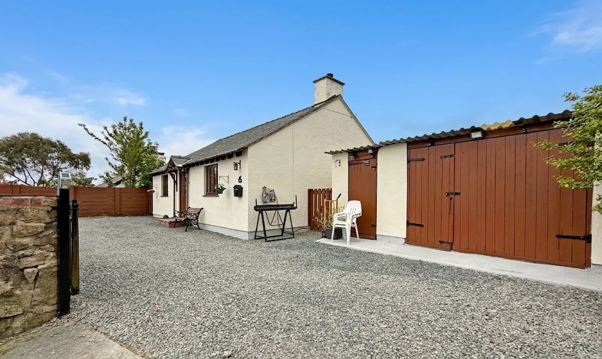 Talwrn, Llangefni, Isle of Anglesey, LL77