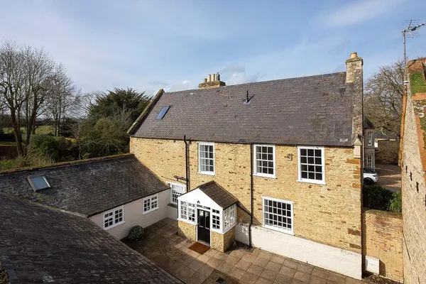 32b High St, Great Houghton, NN4 photo 3