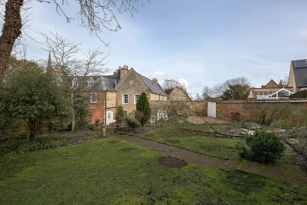 32b High St, Great Houghton, NN4 photo 5