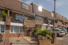 Heights Close, London, SW20 photo 1