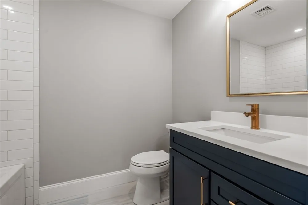 273 Edenfield Ave, Watertown, MA 02472