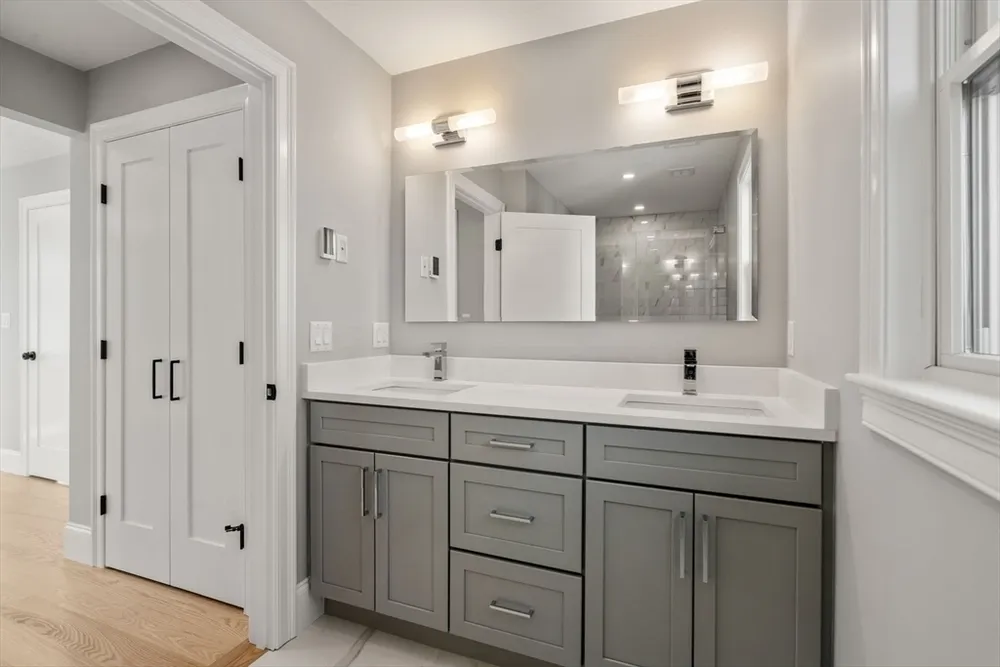 273 Edenfield Ave, Watertown, MA 02472