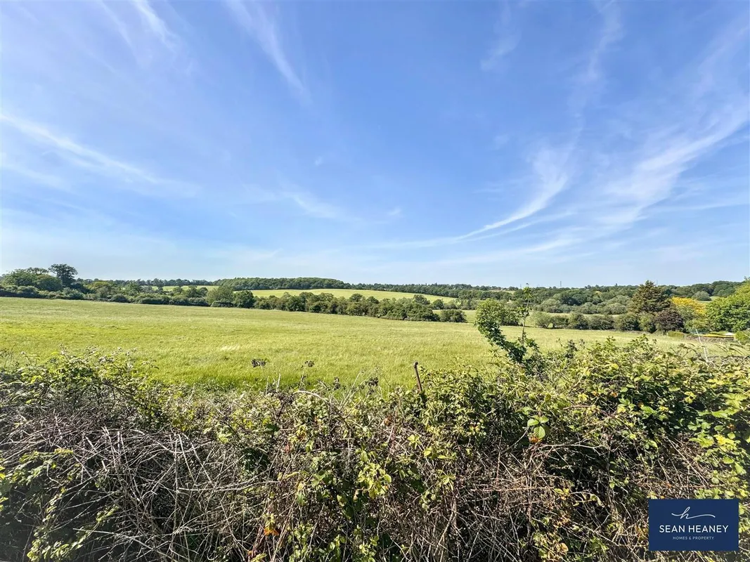 Camlet Way, Hadley Wood
