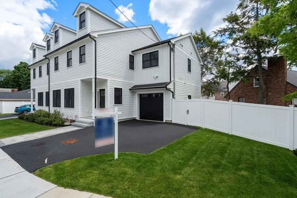 273 Edenfield Ave, Watertown, MA 02472