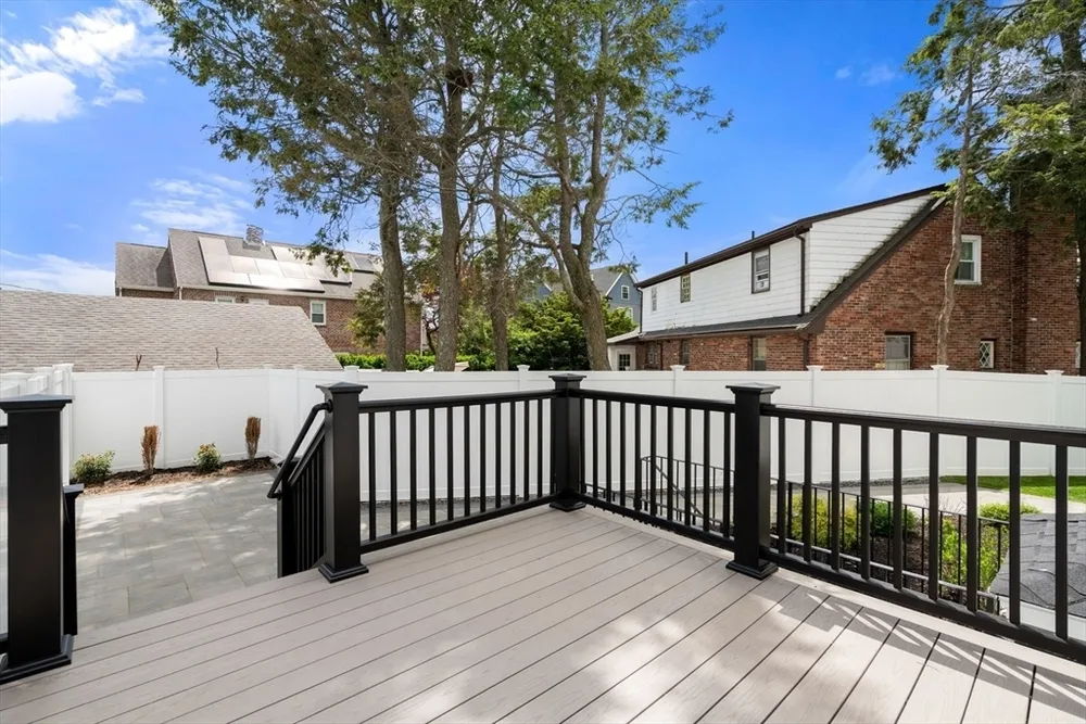 273 Edenfield Ave, Watertown, MA 02472