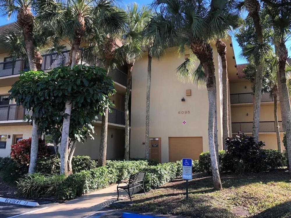 6095 N Sabal Palm Blvd, Tamarac, FL 33319