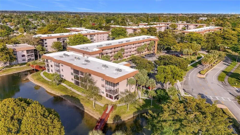 6095 N Sabal Palm Blvd, Tamarac, FL 33319