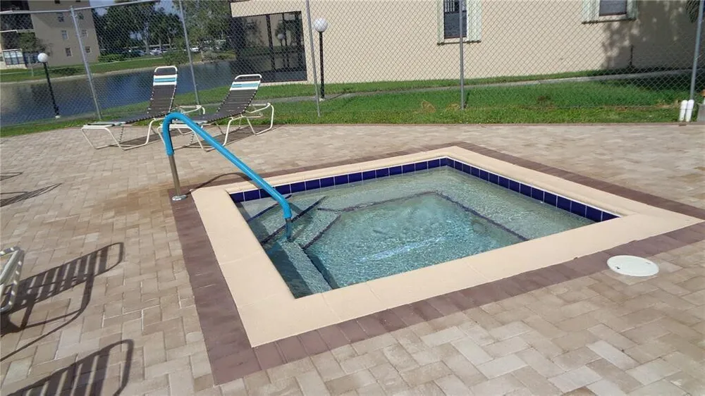 6095 N Sabal Palm Blvd, Tamarac, FL 33319