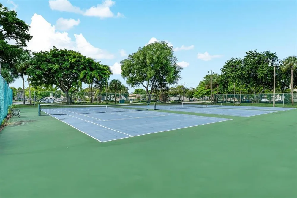 6095 N Sabal Palm Blvd, Tamarac, FL 33319