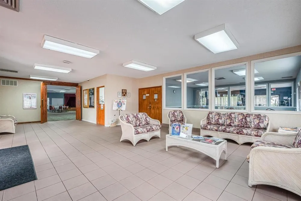 6095 N Sabal Palm Blvd, Tamarac, FL 33319