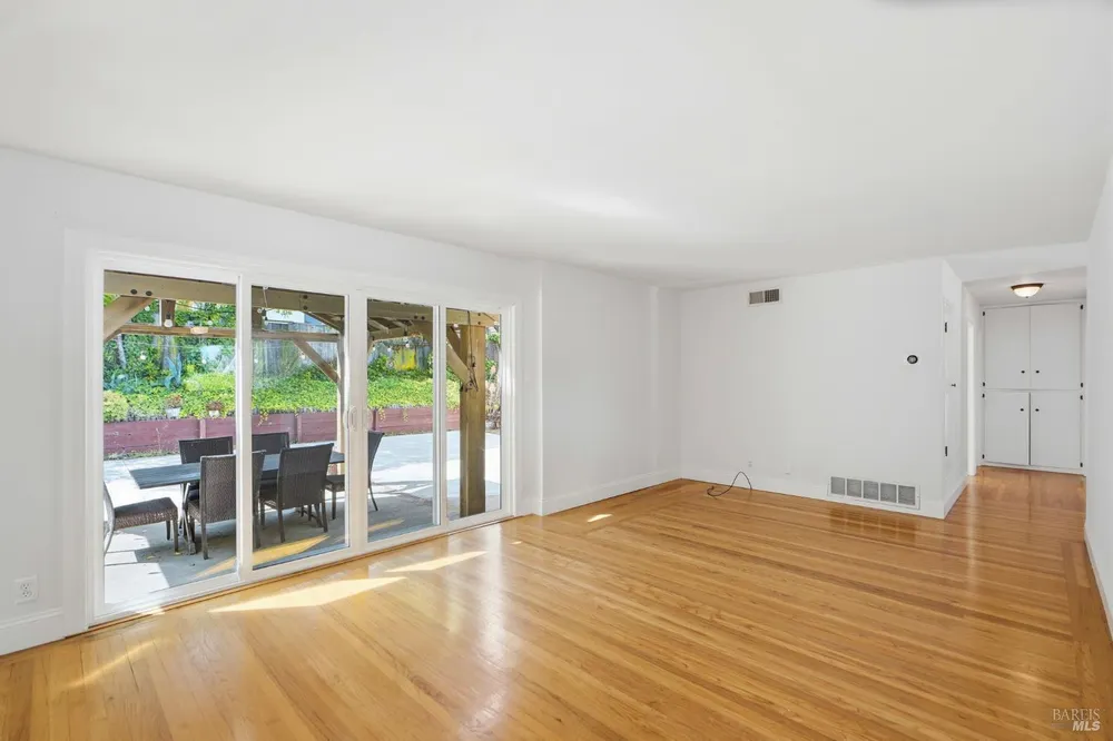 165 Alameda de la Loma, Novato, CA 94949