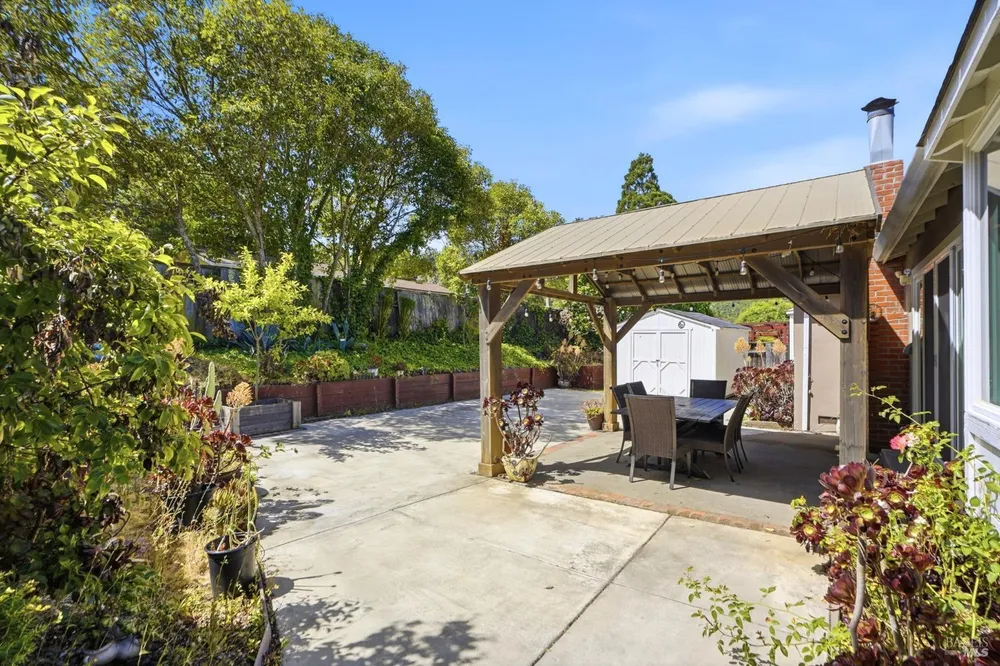 165 Alameda de la Loma, Novato, CA 94949
