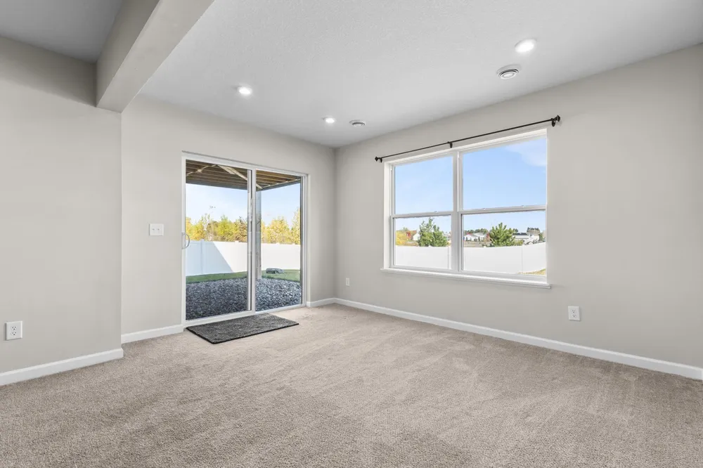 19294 Clearwater Loop, Farmington, MN 55024