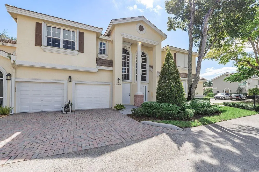 12342 NW 10th Dr, Coral Springs, FL 33071