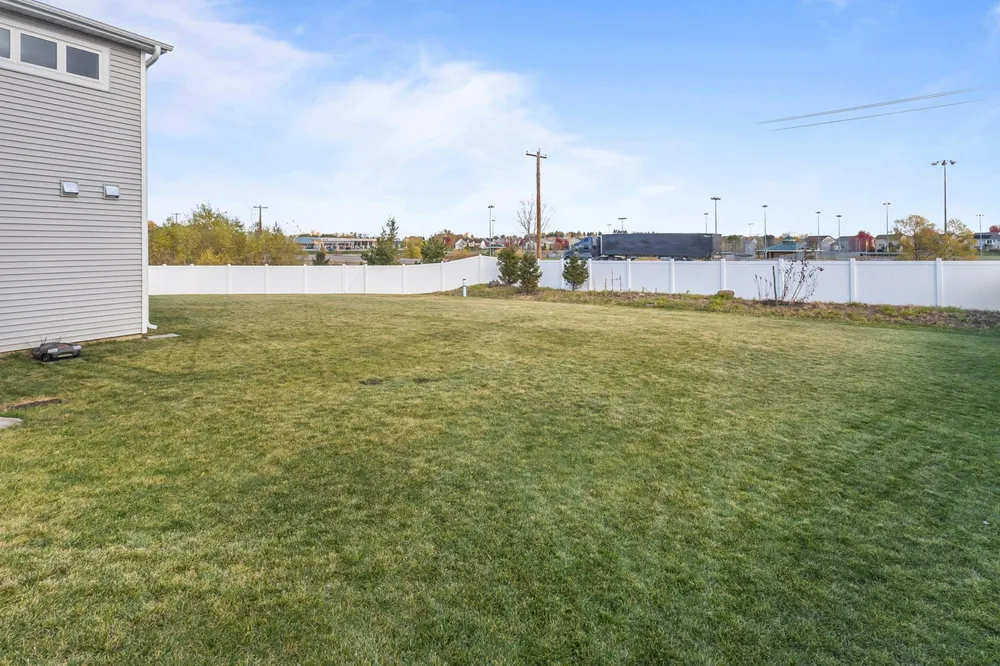 19294 Clearwater Loop, Farmington, MN 55024