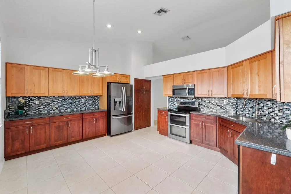 12342 NW 10th Dr, Coral Springs, FL 33071