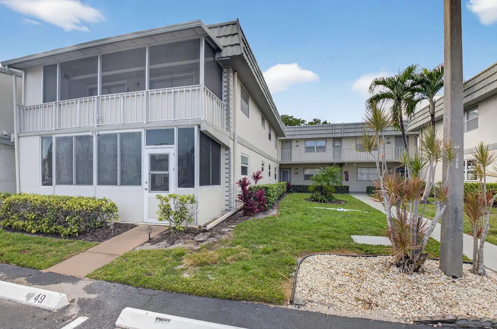 212 Monaco Way, Delray Beach, FL 33446