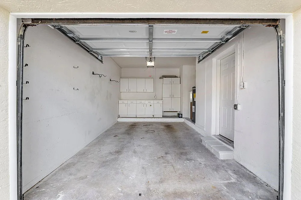 12342 NW 10th Dr, Coral Springs, FL 33071