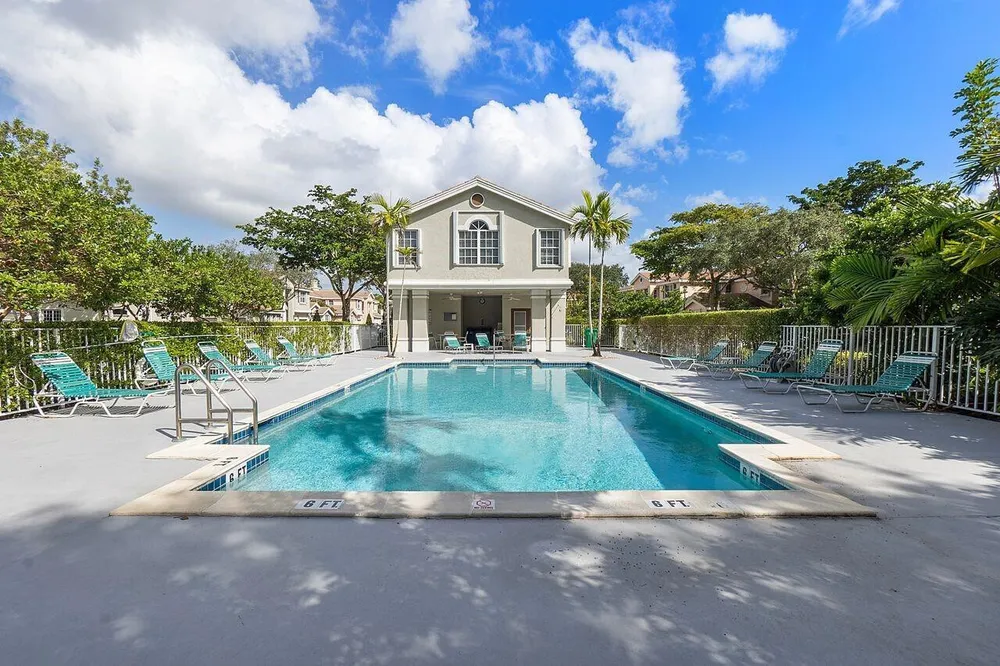 12342 NW 10th Dr, Coral Springs, FL 33071