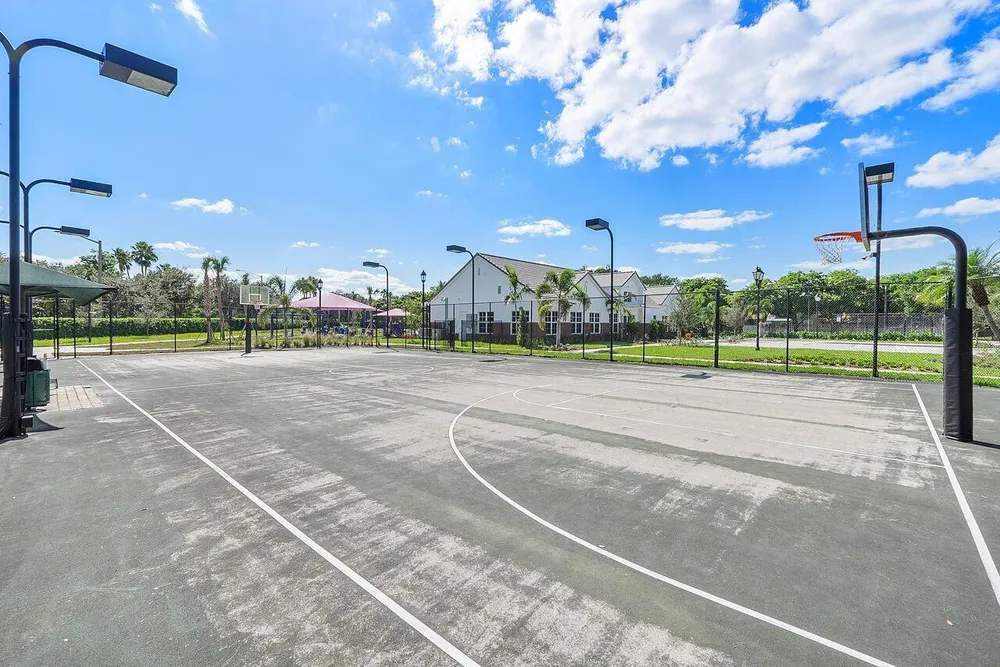 12342 NW 10th Dr, Coral Springs, FL 33071