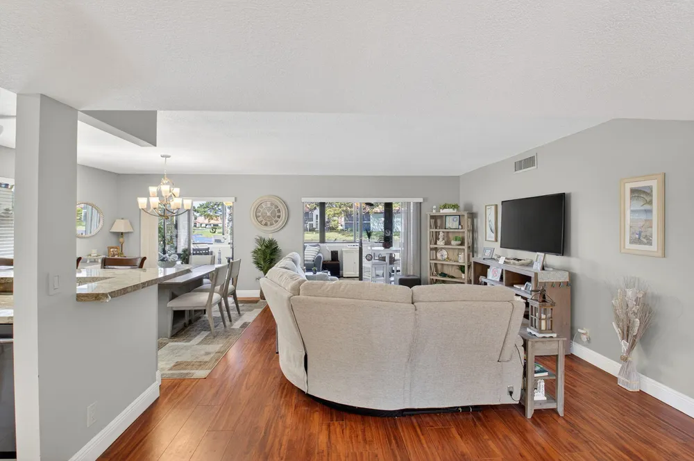 10663 Ocean Palm Way, Boynton Beach, FL 33437