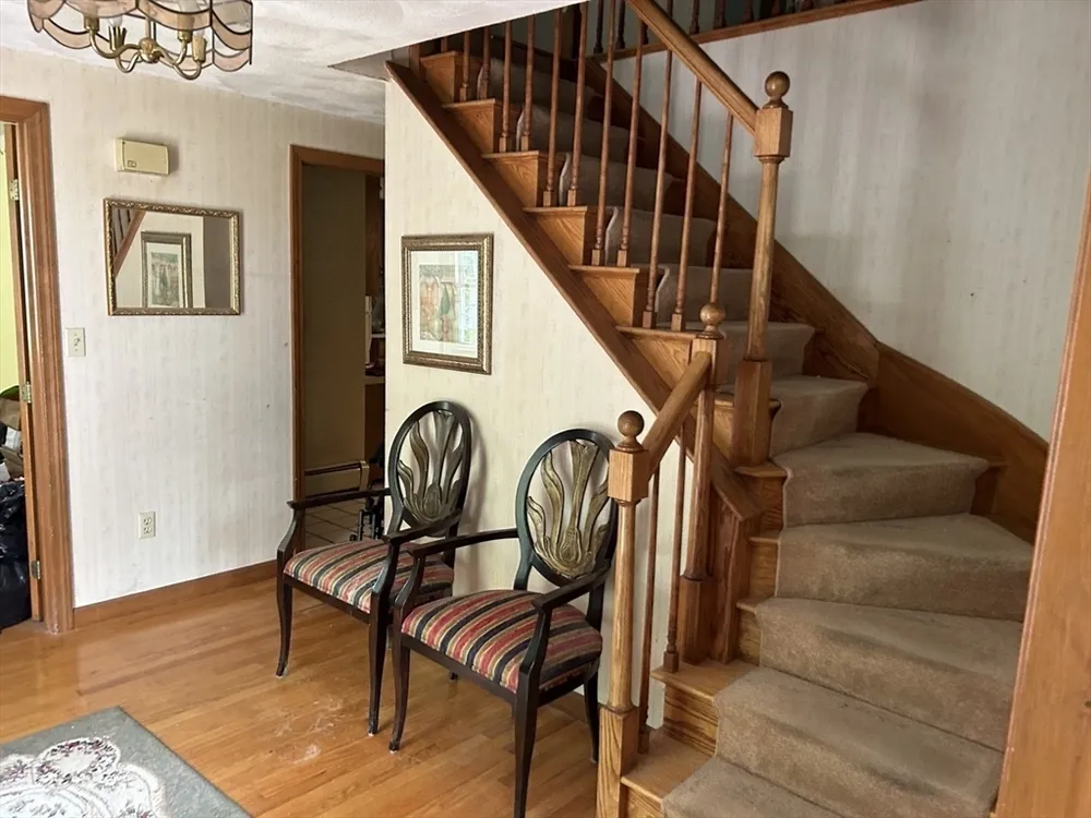 9 College Pond Dr, Danvers, MA 01923