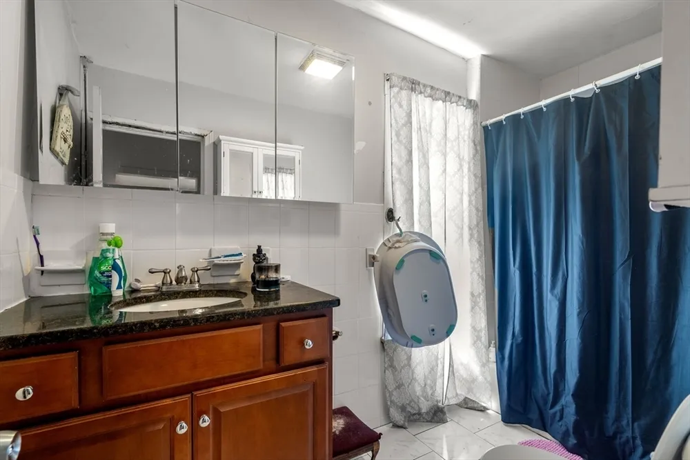 548 Salem St, Malden, MA 02148