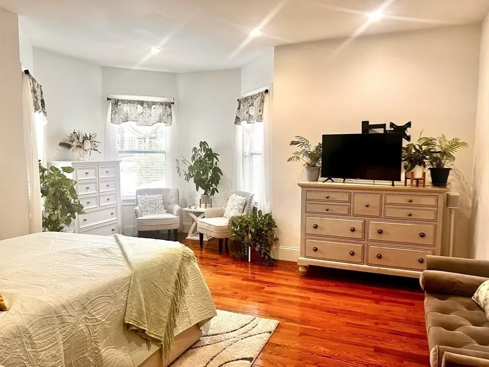 41 Gleason St, Boston, MA 02121