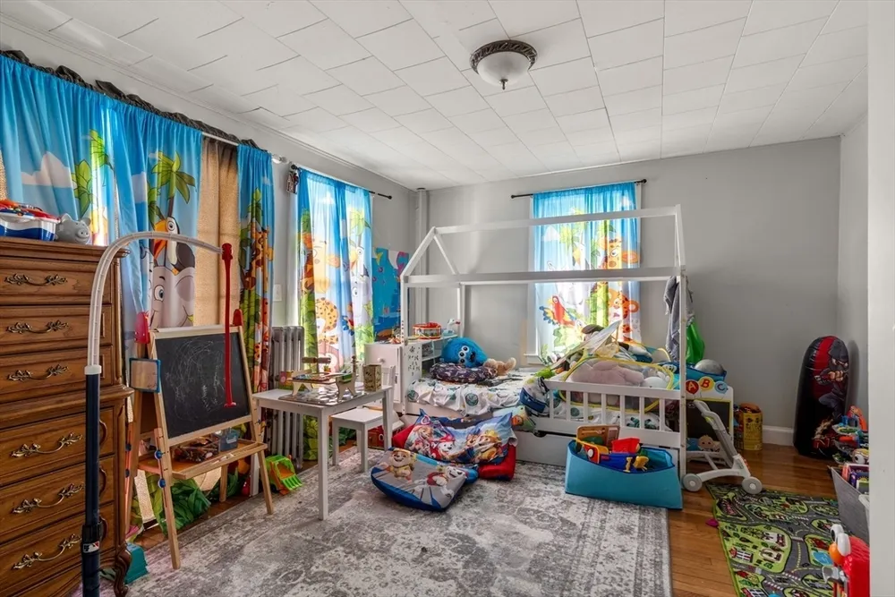 548 Salem St, Malden, MA 02148