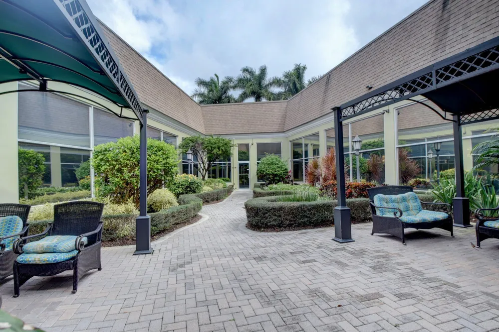 212 Monaco Way, Delray Beach, FL 33446