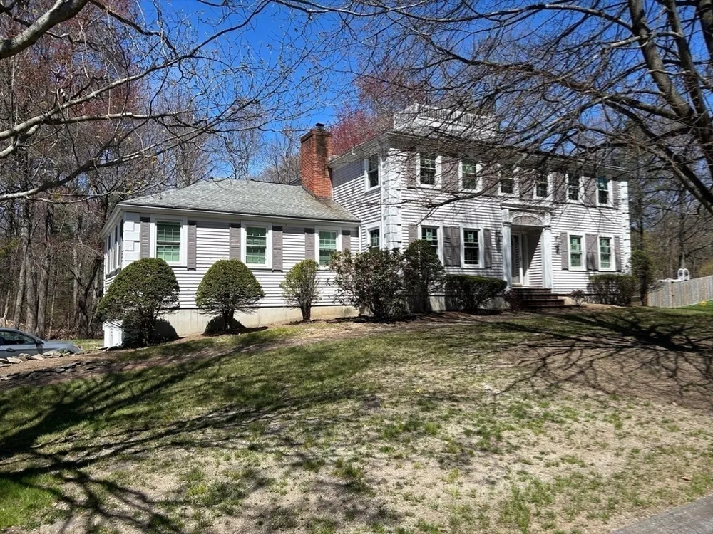 9 College Pond Dr, Danvers, MA 01923