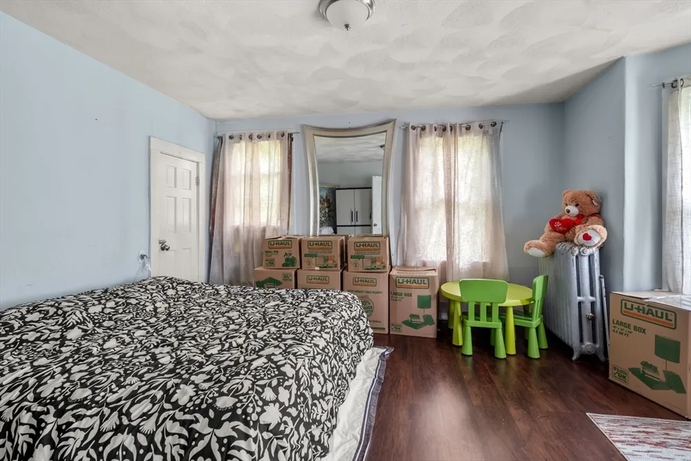 548 Salem St, Malden, MA 02148