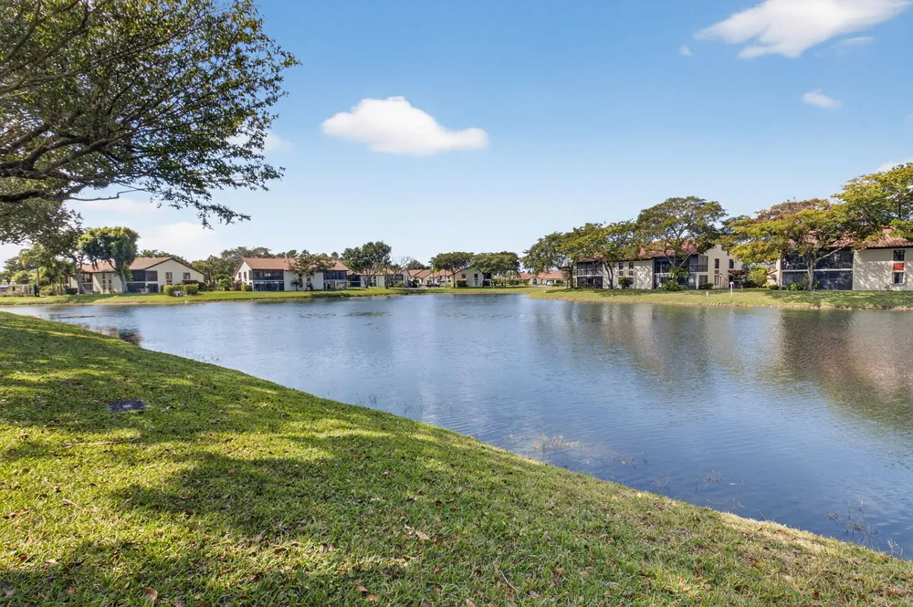 10663 Ocean Palm Way, Boynton Beach, FL 33437