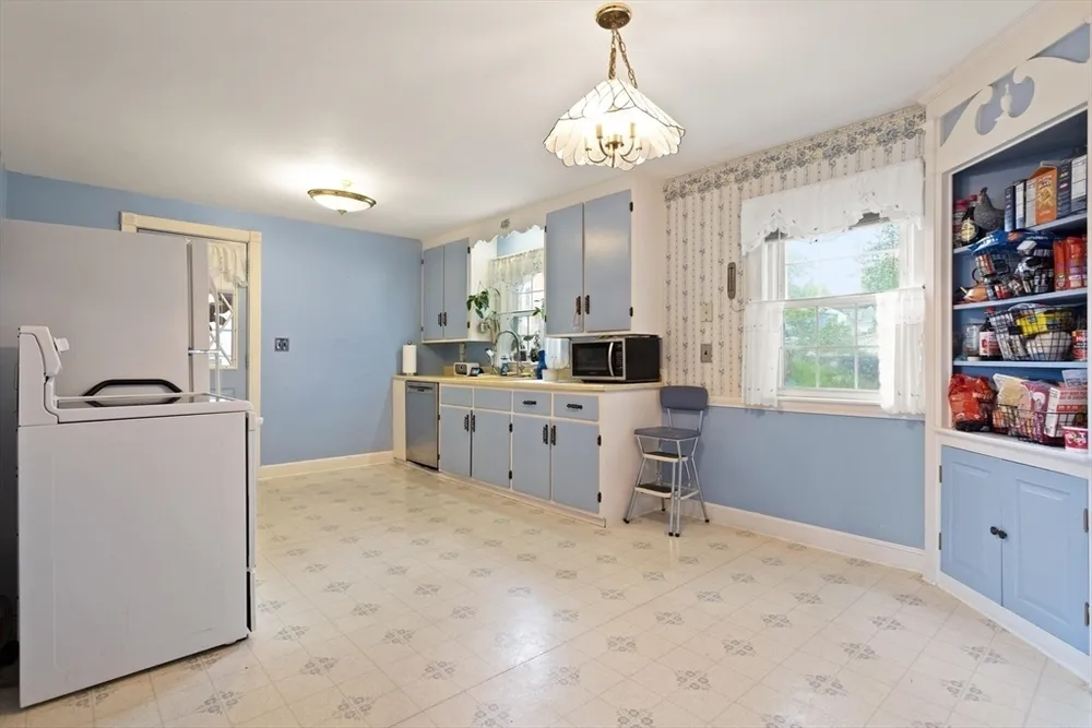 12 Stangus Rd, Lynn, MA 01905
