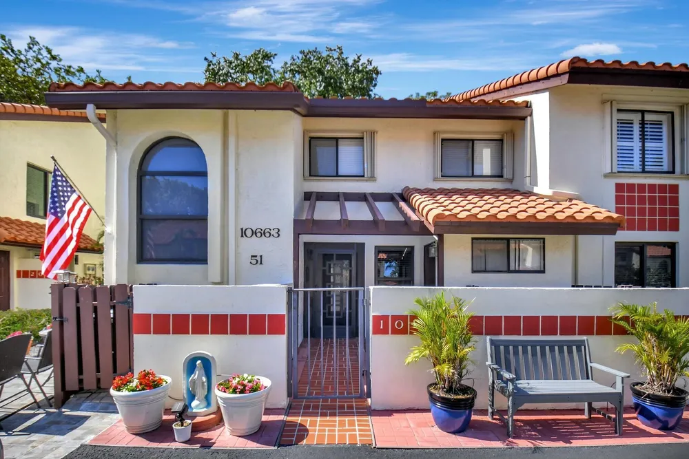 10663 Ocean Palm Way, Boynton Beach, FL 33437