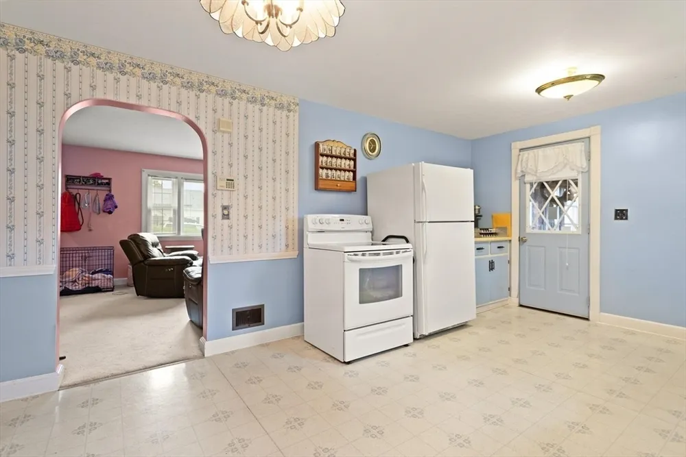 12 Stangus Rd, Lynn, MA 01905