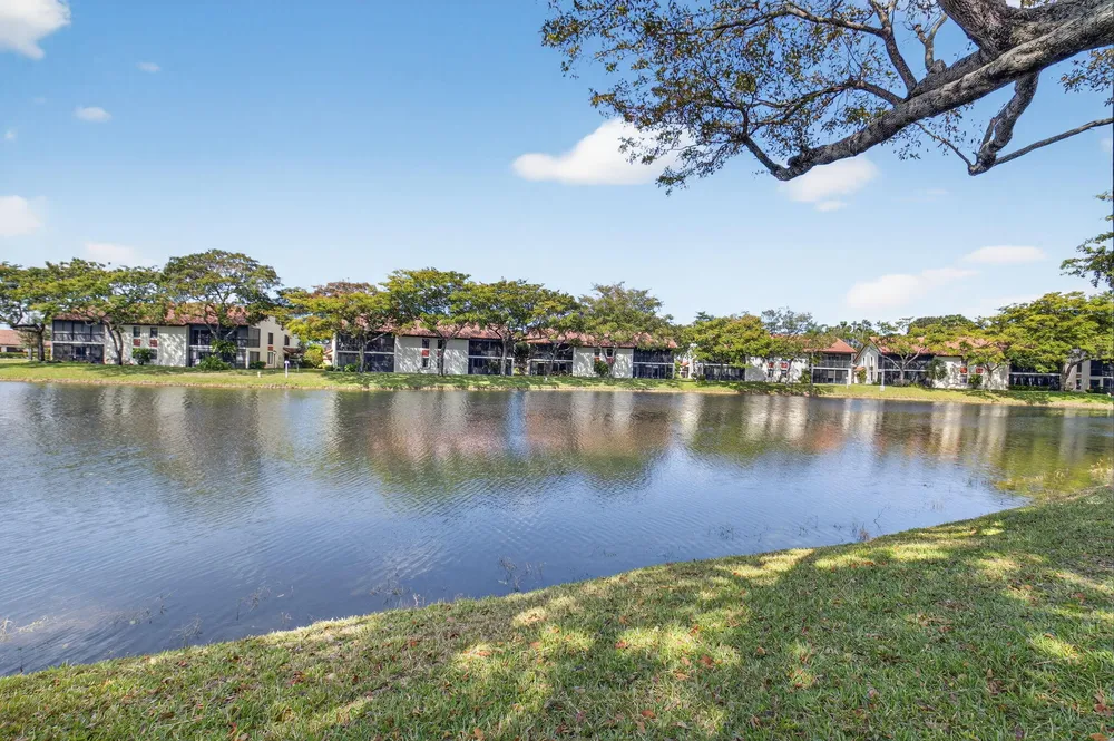 10663 Ocean Palm Way, Boynton Beach, FL 33437