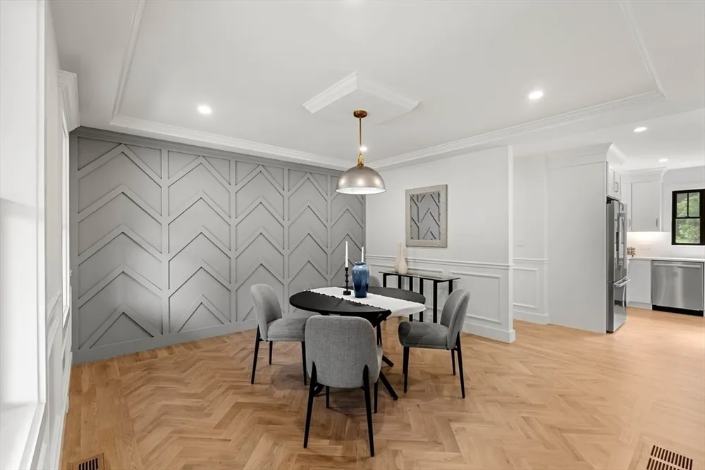 4 Fitzpatrick Ln, Billerica, MA 01862