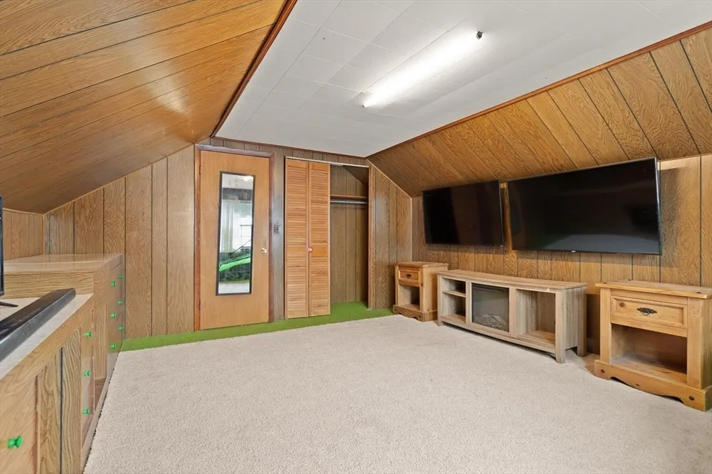 12 Stangus Rd, Lynn, MA 01905