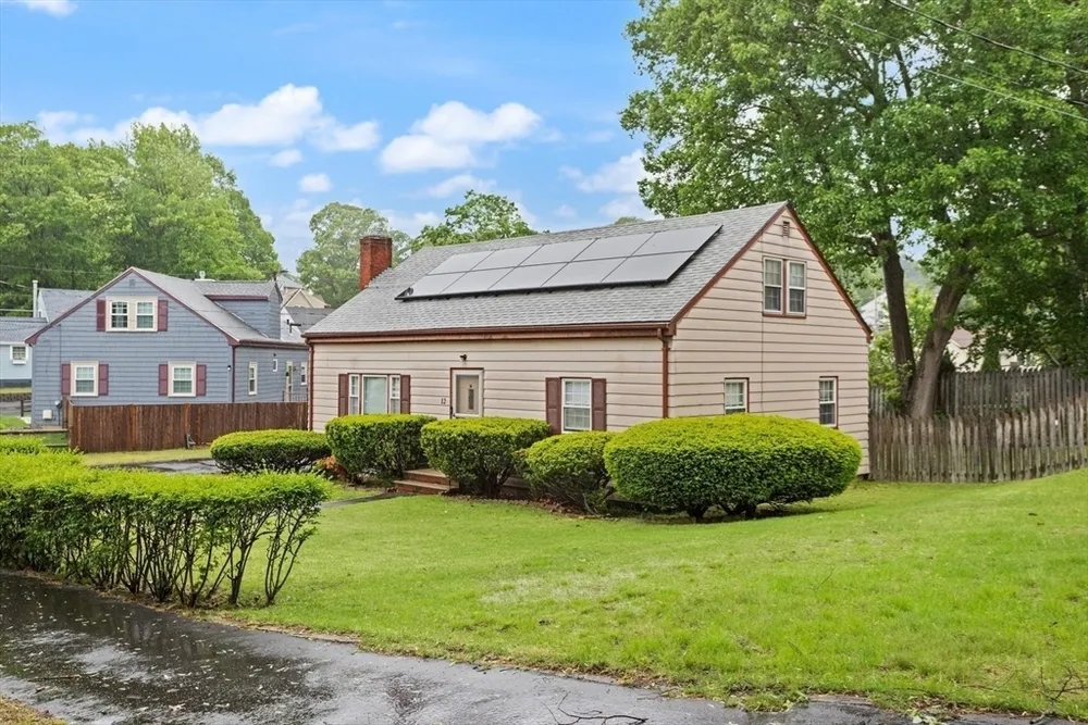 12 Stangus Rd, Lynn, MA 01905