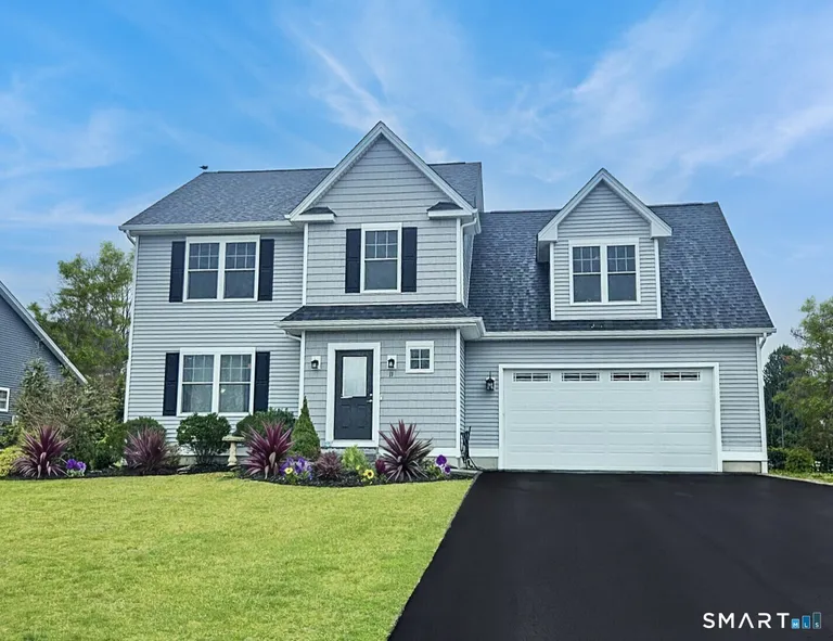 237 Upper Pattagansett Rd, East Lyme, CT 06333