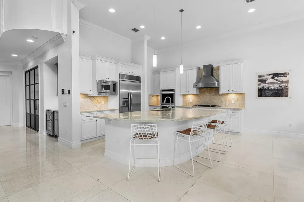8748 Lewis River Rd, Delray Beach, FL 33446