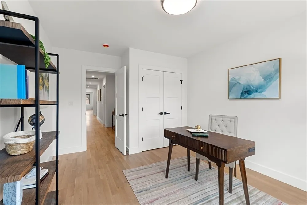 4 Fitzpatrick Ln, Billerica, MA 01862
