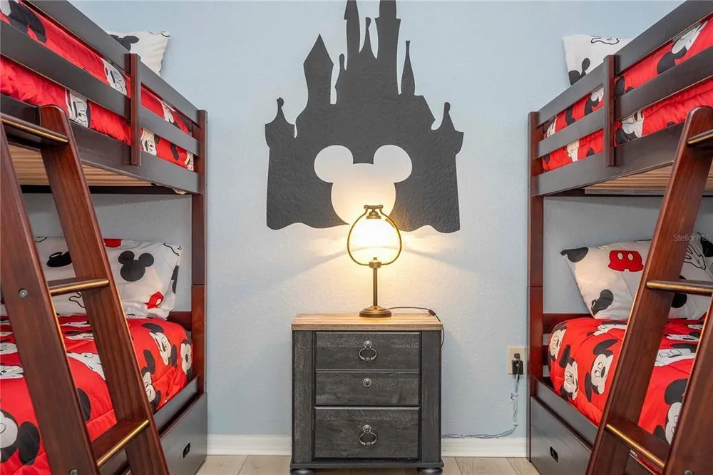 3050 Pirates Retreat Ct, Kissimmee, FL 34747