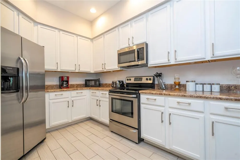 3050 Pirates Retreat Ct, Kissimmee, FL 34747