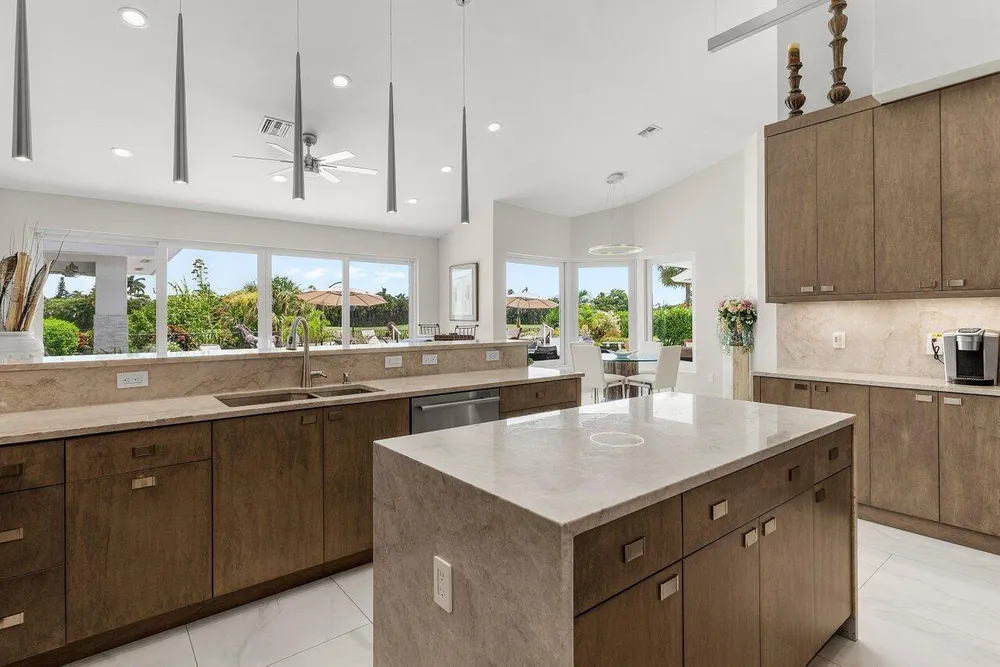 11164 Boca Woods Ln, Boca Raton, FL 33428